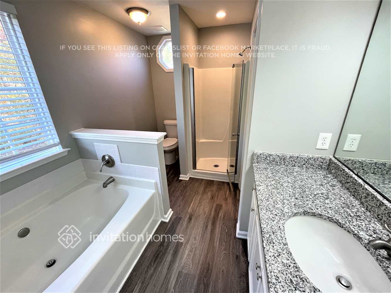 Building Photo - 9537 Green Apple Dr