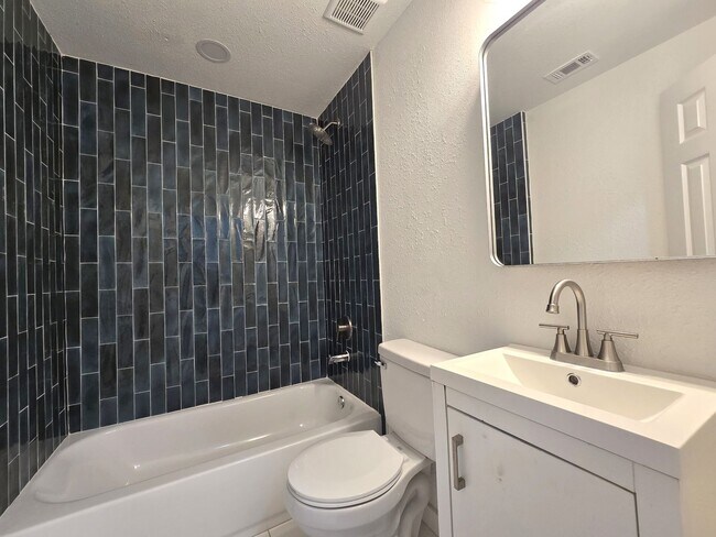 Building Photo - 202 Marston St