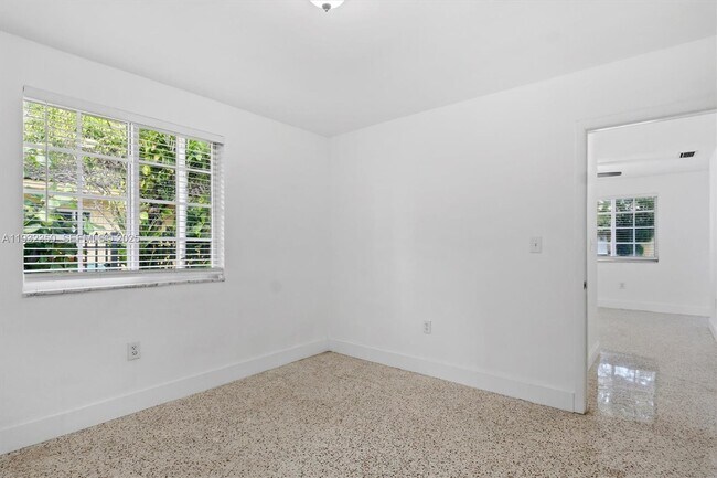 Building Photo - 3500 SW 26th St