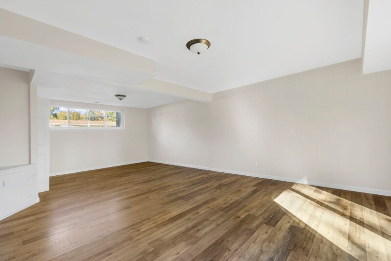 Building Photo - 2 Storkway Ct