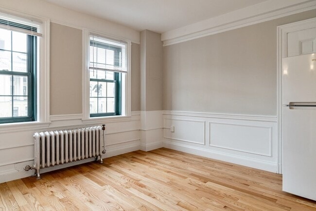 Building Photo - 124 Bowdoin St