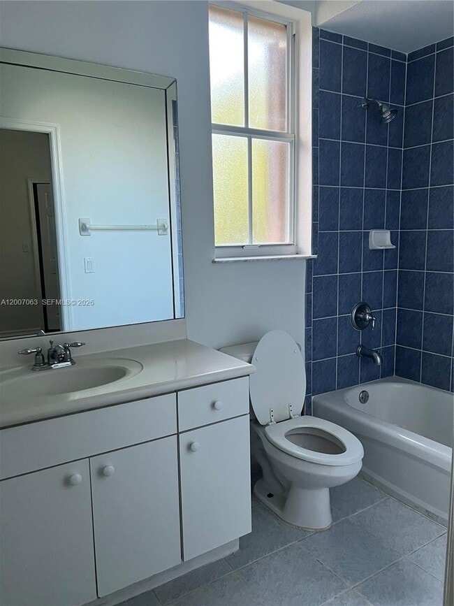 Building Photo - 16475 SW 84th Ln