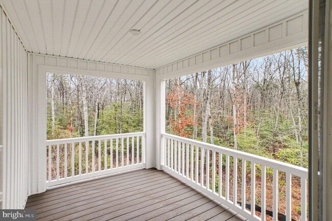 Building Photo - 8901 Blackthorne Pl