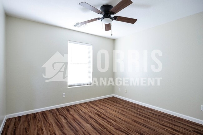 Building Photo - Two Story Home For Rent Available Now!