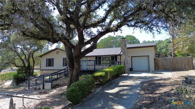 Building Photo - 103 Crestview Dr