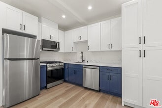 Building Photo - 1305 Lucile Ave