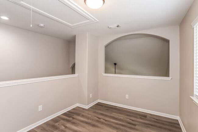 Building Photo - 10518 Southway Bend Ln