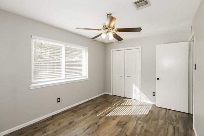 Building Photo - 1022 Red Rock Canyon Dr