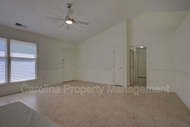 Building Photo - 5132 Rea Rd