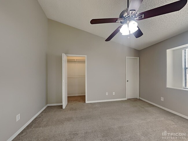 Building Photo - 7084 Swamp Flower Ln