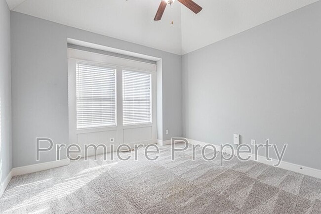 Building Photo - 21470 W 116th Pl