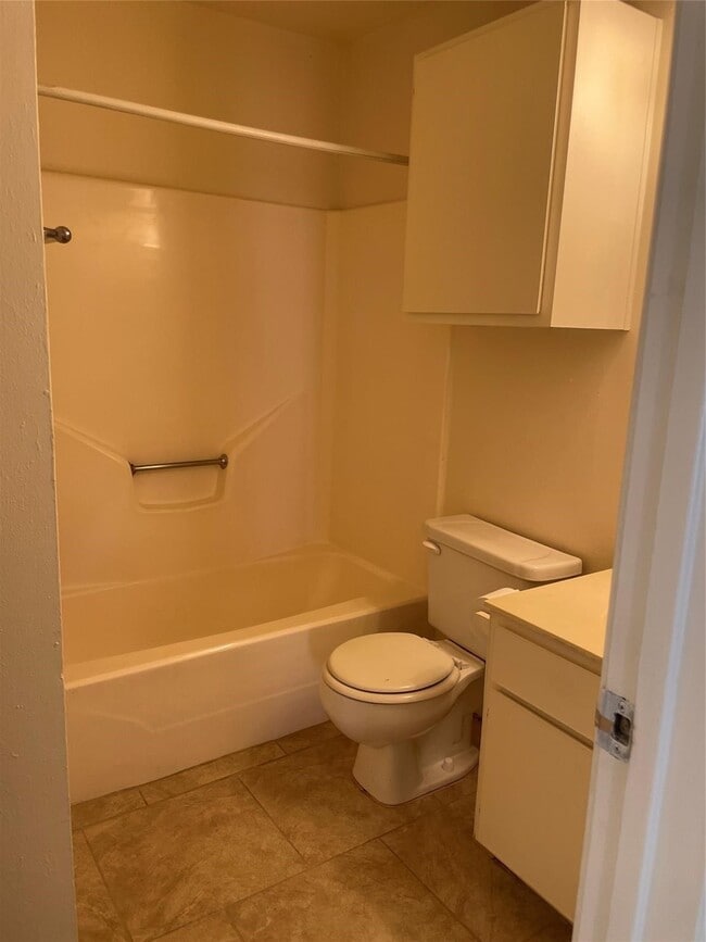 Building Photo - 6708 Tamar Dr