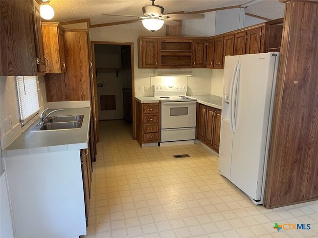 Building Photo - 621 Buck Trail