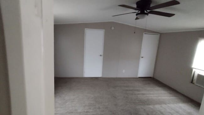 Building Photo - 3 Bedroom with 2 Baths on Large Fenced Lot