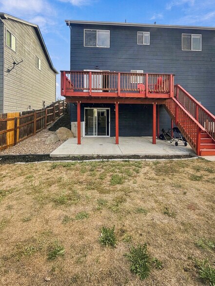Building Photo - 2060 Pinyon Jay Dr