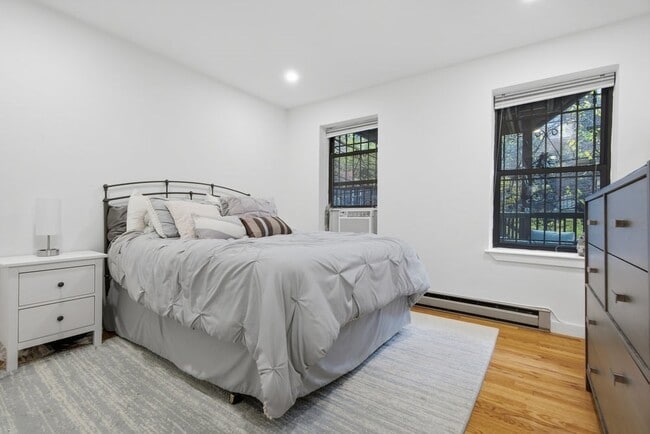 Building Photo - 46 Dwight St