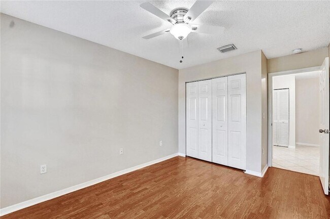 Building Photo - 5248 NW 117th Ave