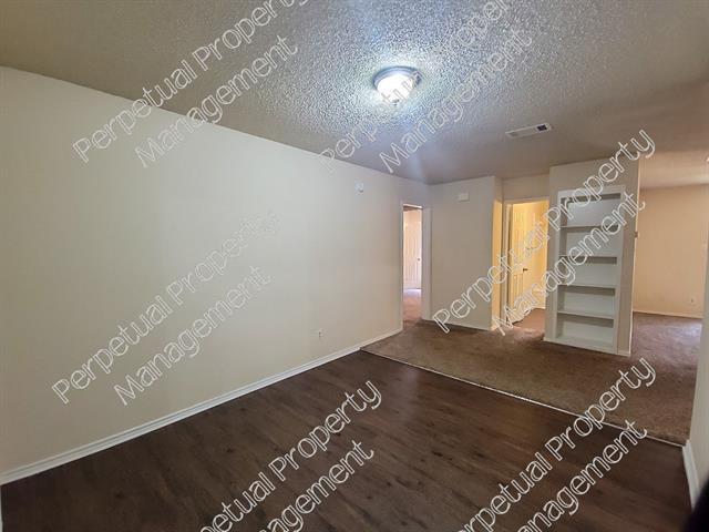 Building Photo - 1714 Magnolia Ln