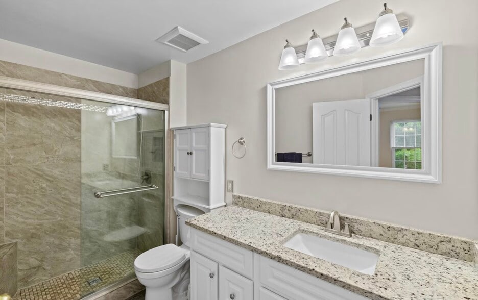 Building Photo - 5714 Silk Tree Dr