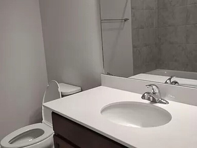 Building Photo - Preleasing Special $250 off first month!