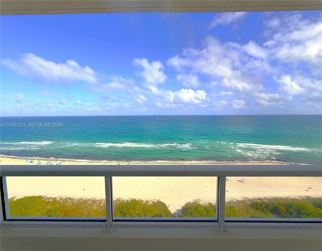 Building Photo - 5601 Collins Ave