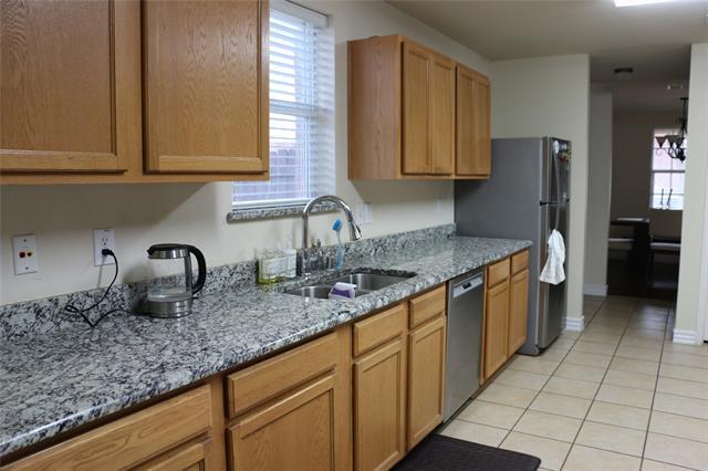 Building Photo - 1740 Honey Creek Ln