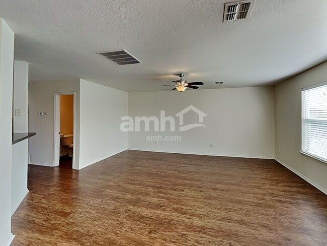 Building Photo - 9213 Whistlewood Dr