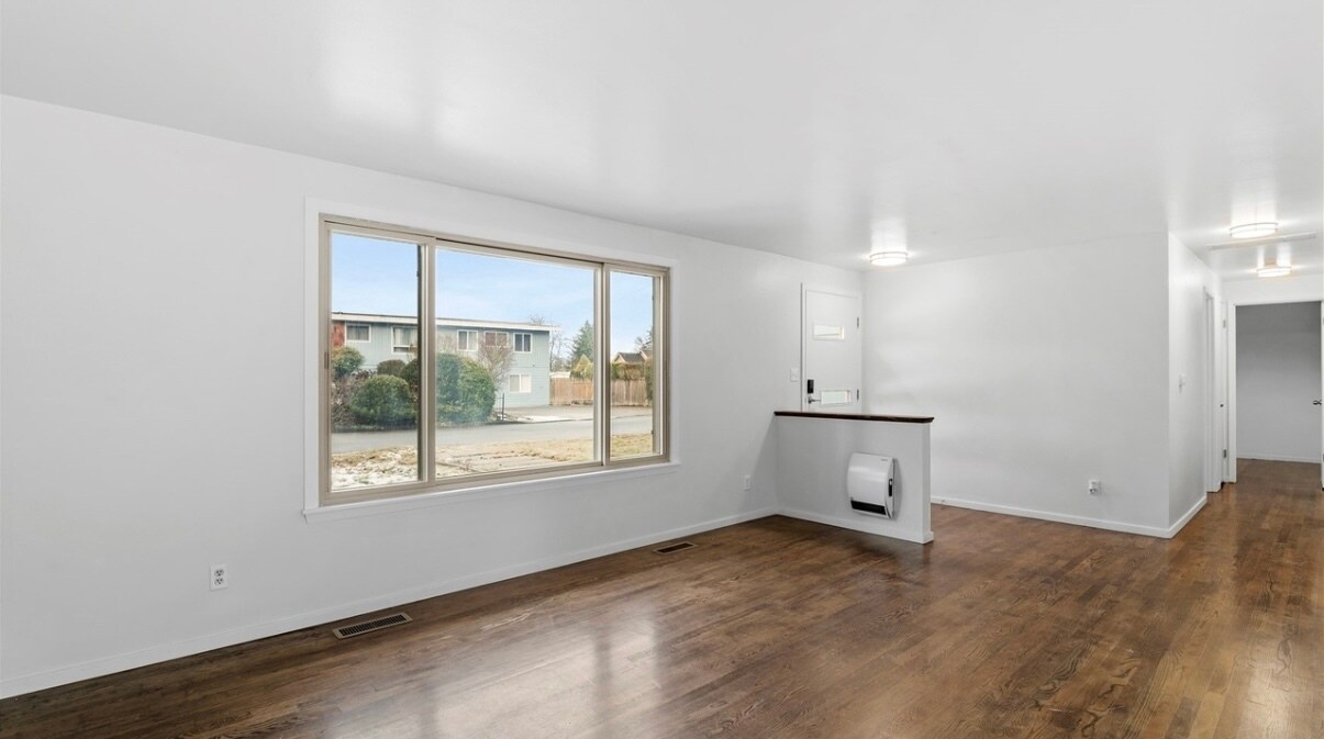 Building Photo - 26510 19th Pl S