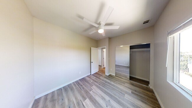 Building Photo - 4BD/2BA on Tipton!