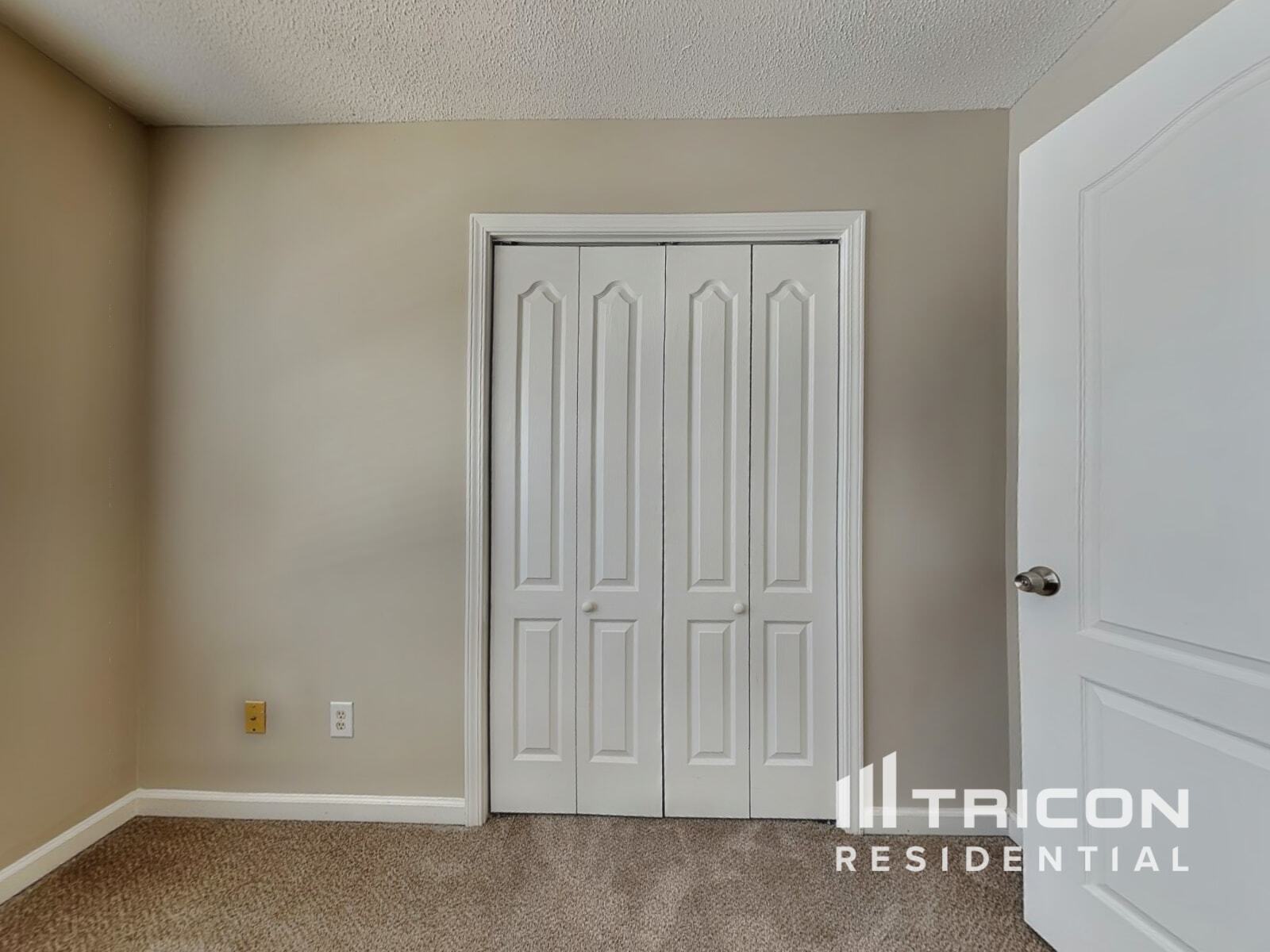 Building Photo - 130 Kyle Way