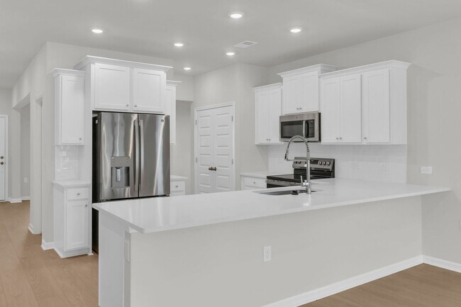 Building Photo - Perfect family home in Ocean Isle Beach