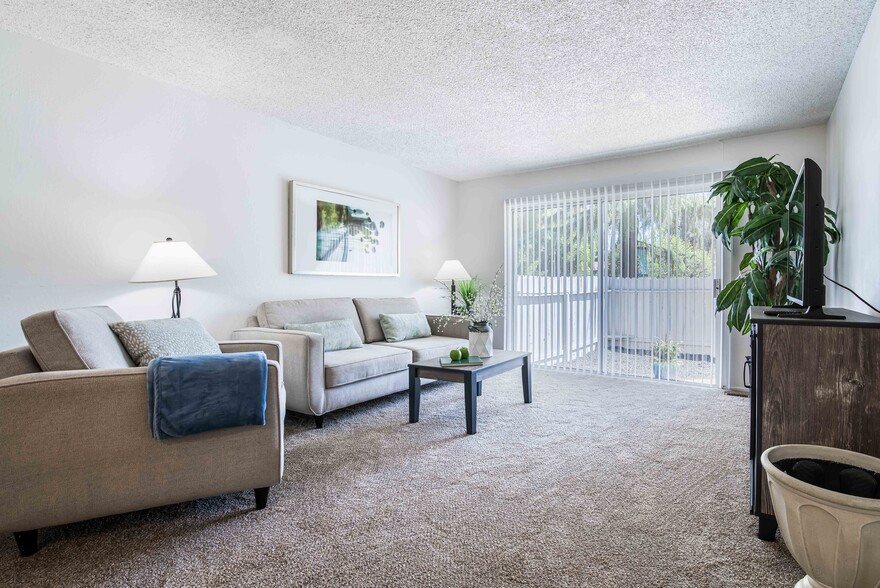 Remodeled Livingroom - Sandpiper Cove