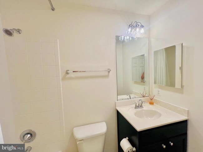 Building Photo - 11620 Amaralles Dr