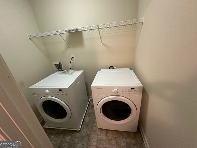 Building Photo - 376 Pernell Dr