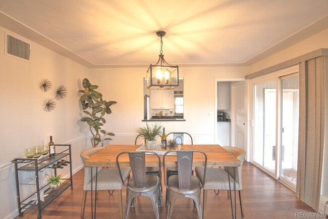 Building Photo - 4-Bedroom home in Ridgewood