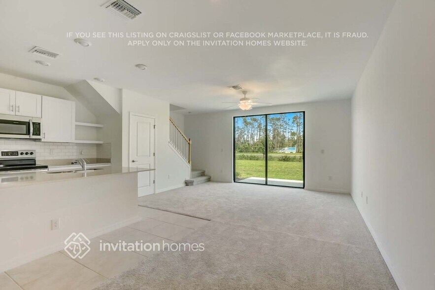 Building Photo - 2077 E Landings Wy