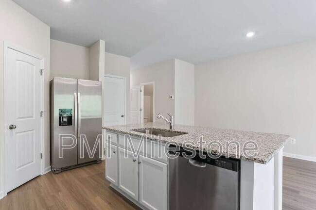 Building Photo - 29 Paddington St