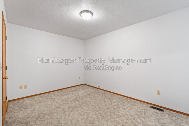 Building Photo - 1603 E 33rd Ave