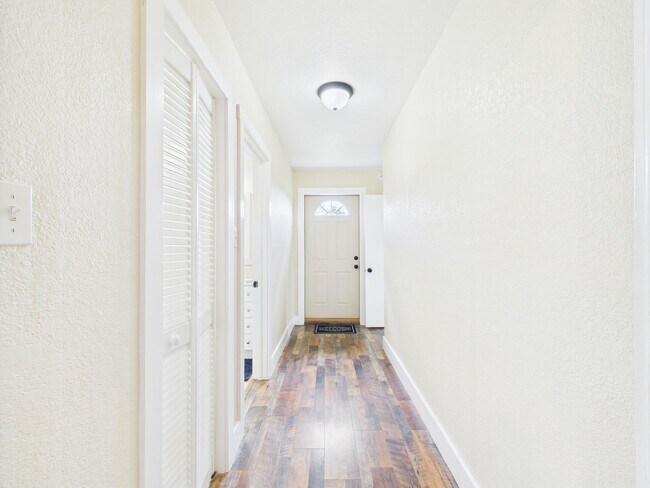 Building Photo - All Utilities are Included