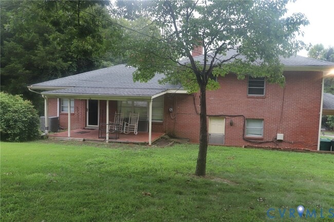 Building Photo - 515 Danray Dr