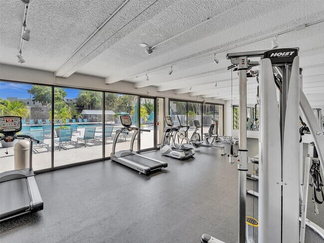 Building Photo - 20401 NE 30th Ave