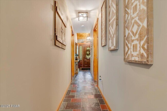 Building Photo - 134 Split Rock Rd