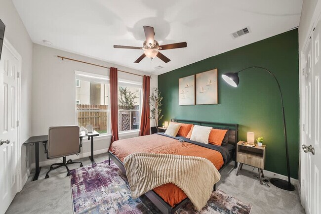 Building Photo - 10605 Enclave Springs Ct