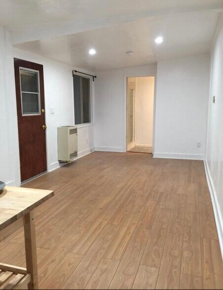 Building Photo - 3219 Gleason Ave