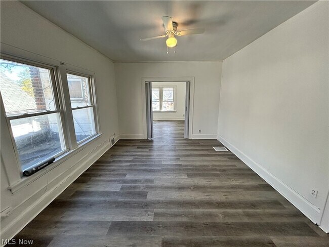 Building Photo - 2232 W 103rd St