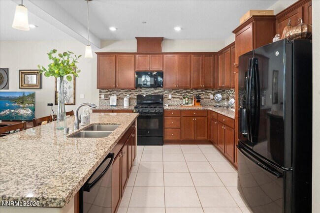 Building Photo - 2021 Wind Ranch Rd