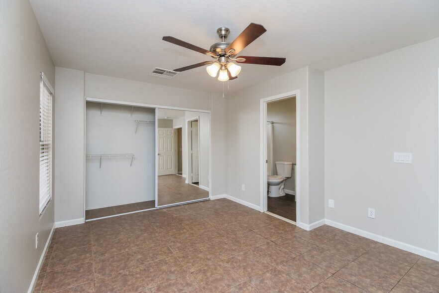 Building Photo - 28674 N Opal Ct