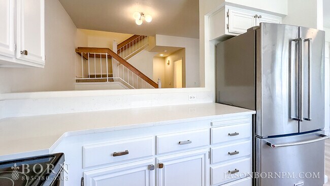 Building Photo - 5782 Oak Bank Trail