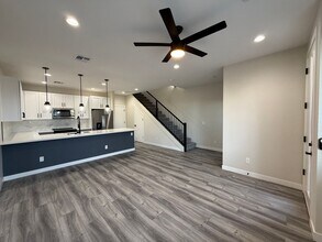 Building Photo - A614