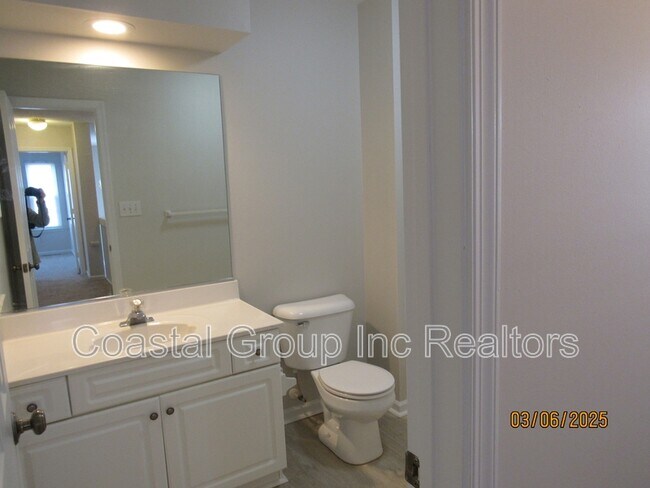 Building Photo - 1538 Stillwood St